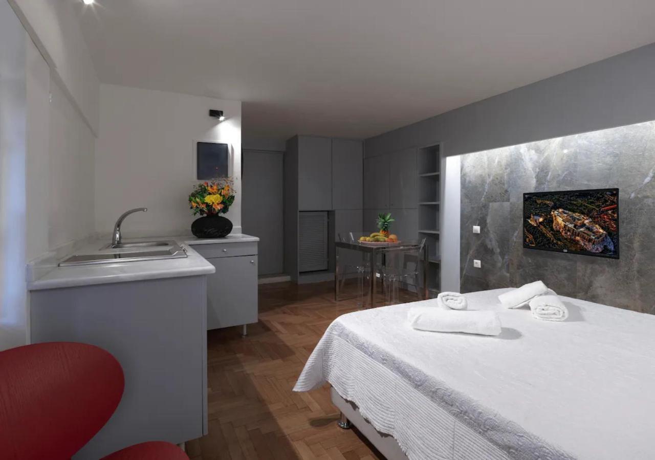 Chic Studio In Athens Center Екстериор снимка