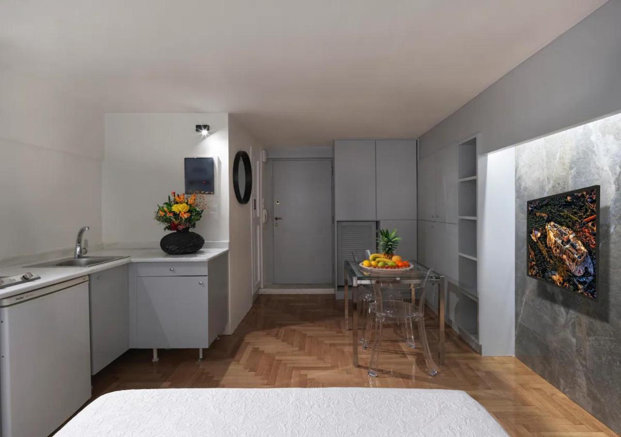 Chic Studio In Athens Center Екстериор снимка